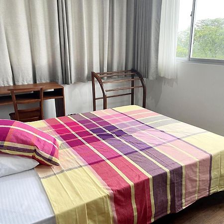 Jays Guest - Rajagiriya Colombo Hotel Ngoại thất bức ảnh