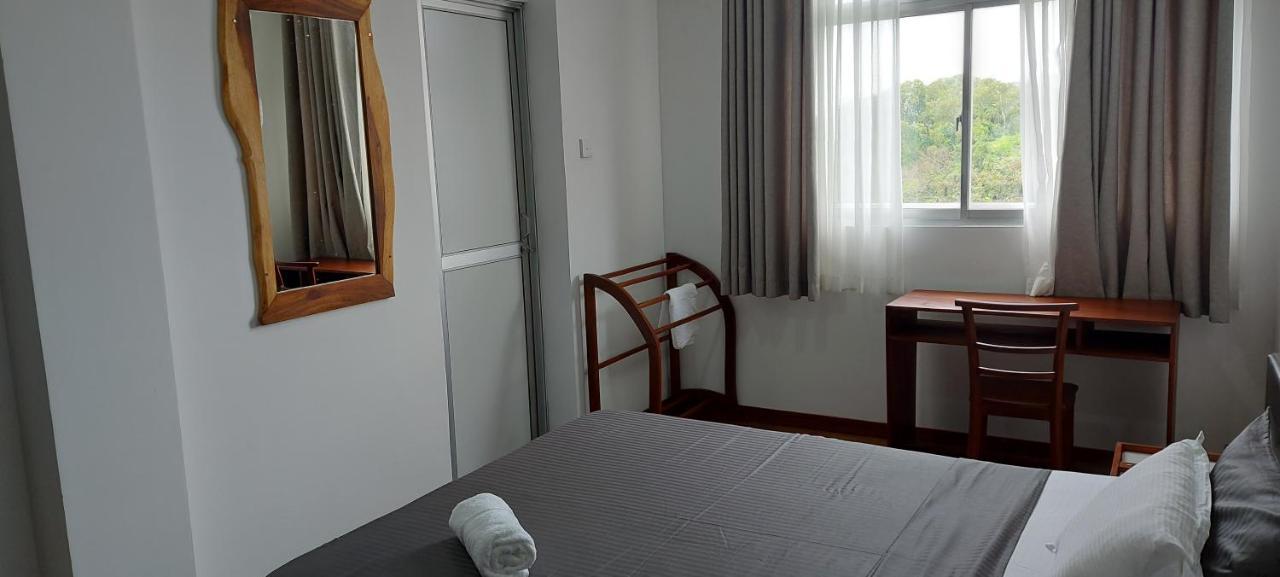Jays Guest - Rajagiriya Colombo Hotel Ngoại thất bức ảnh